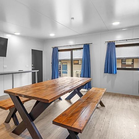 North South Holiday Park Крайстчърч Екстериор снимка