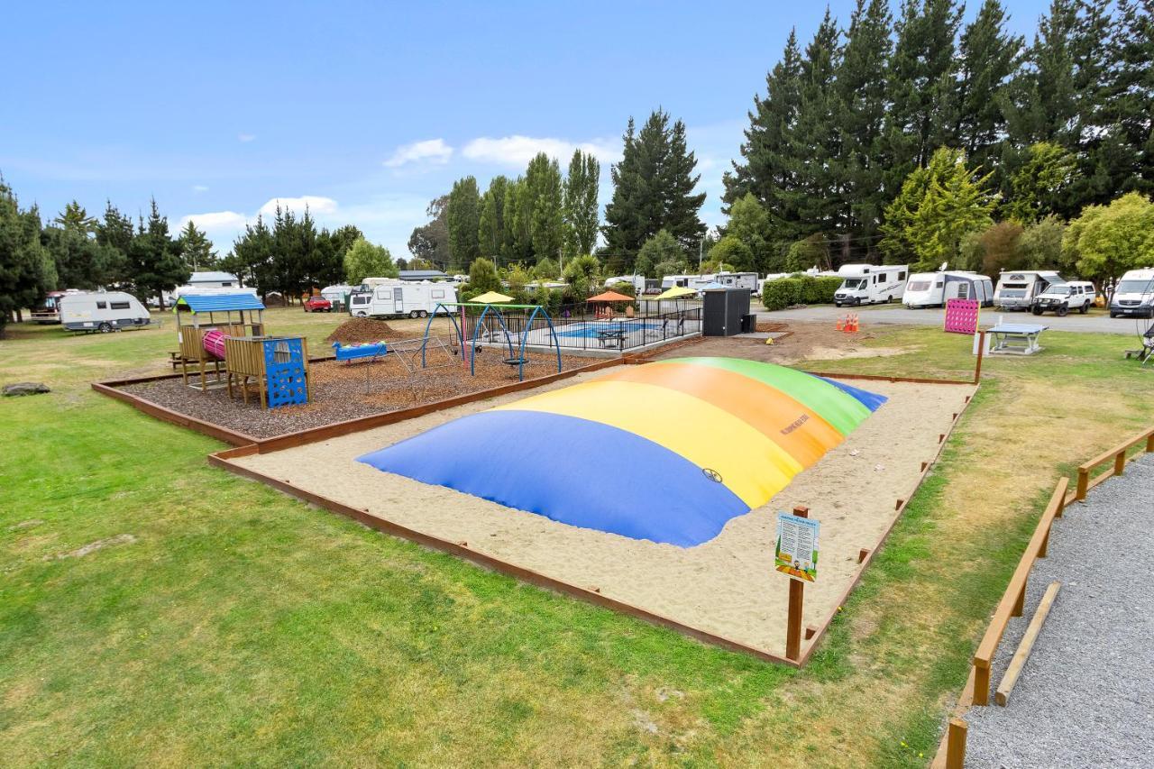 North South Holiday Park Крайстчърч Екстериор снимка