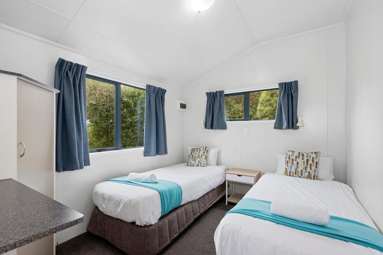 North South Holiday Park Крайстчърч Екстериор снимка