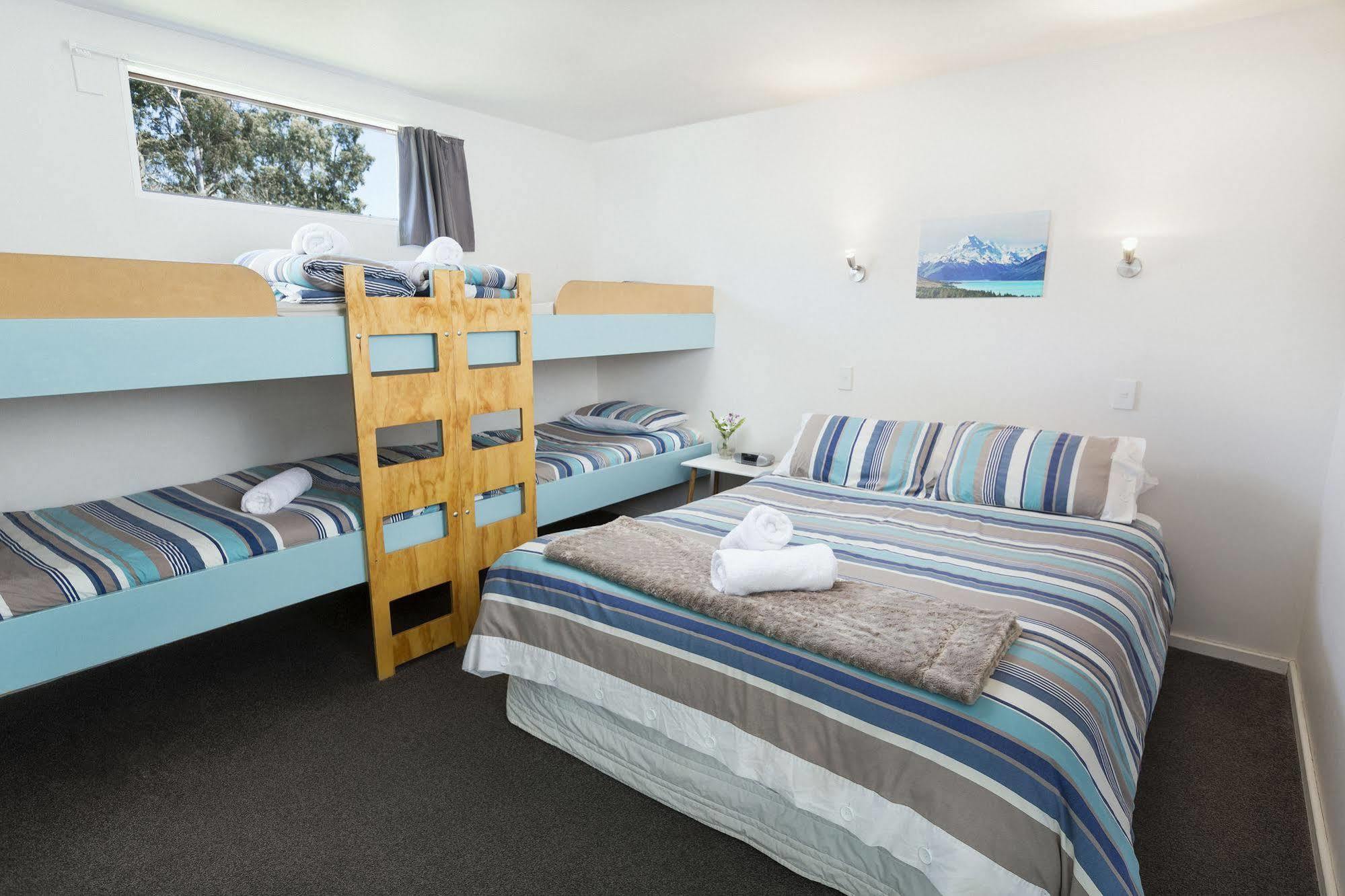 North South Holiday Park Крайстчърч Екстериор снимка